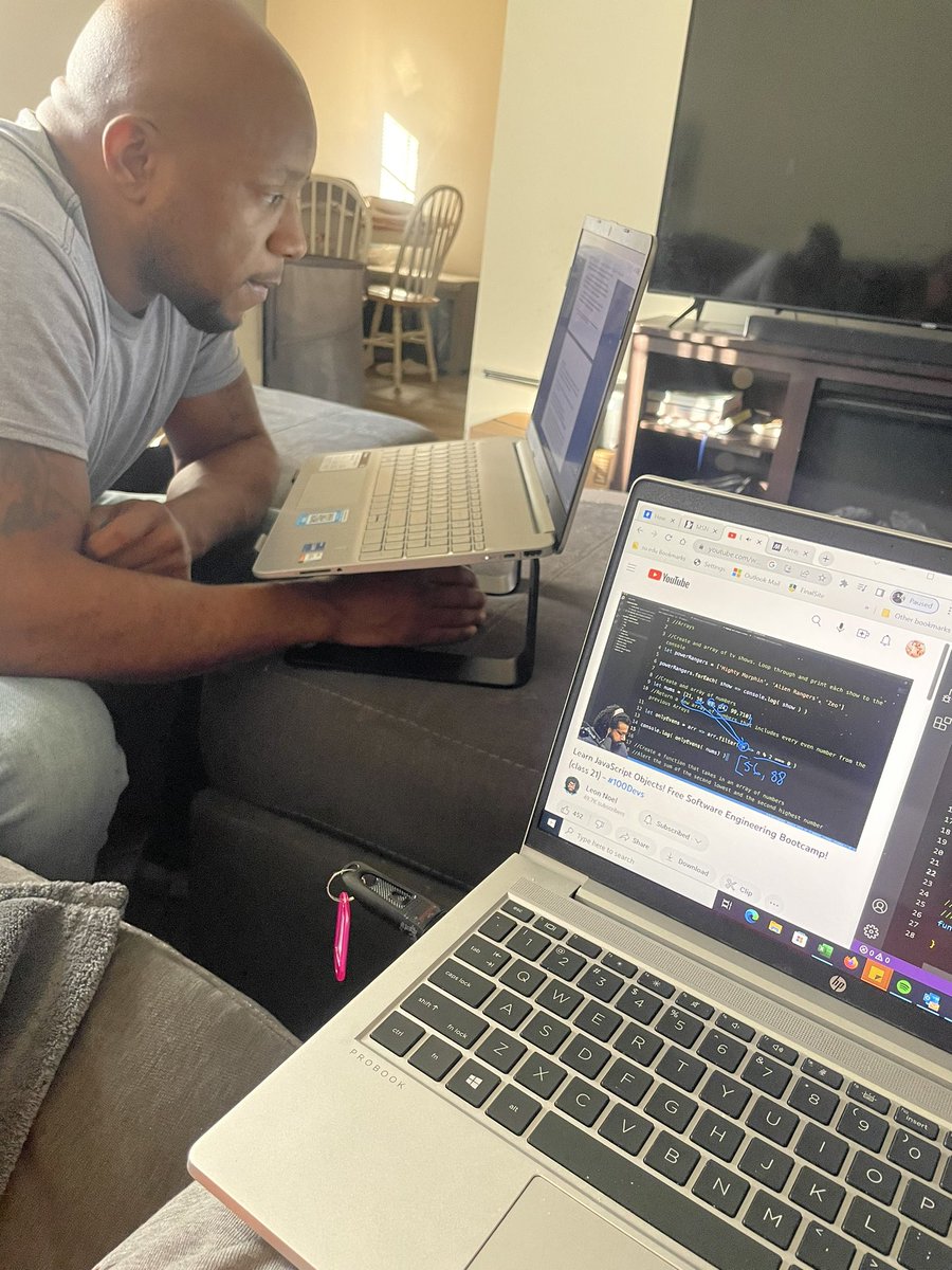 katiyelae's tweet image. A rare moment, but was able to get some studying in with the hubby today ☺️
#codingcouple #amomwhocodes #techtwitter #100Devs