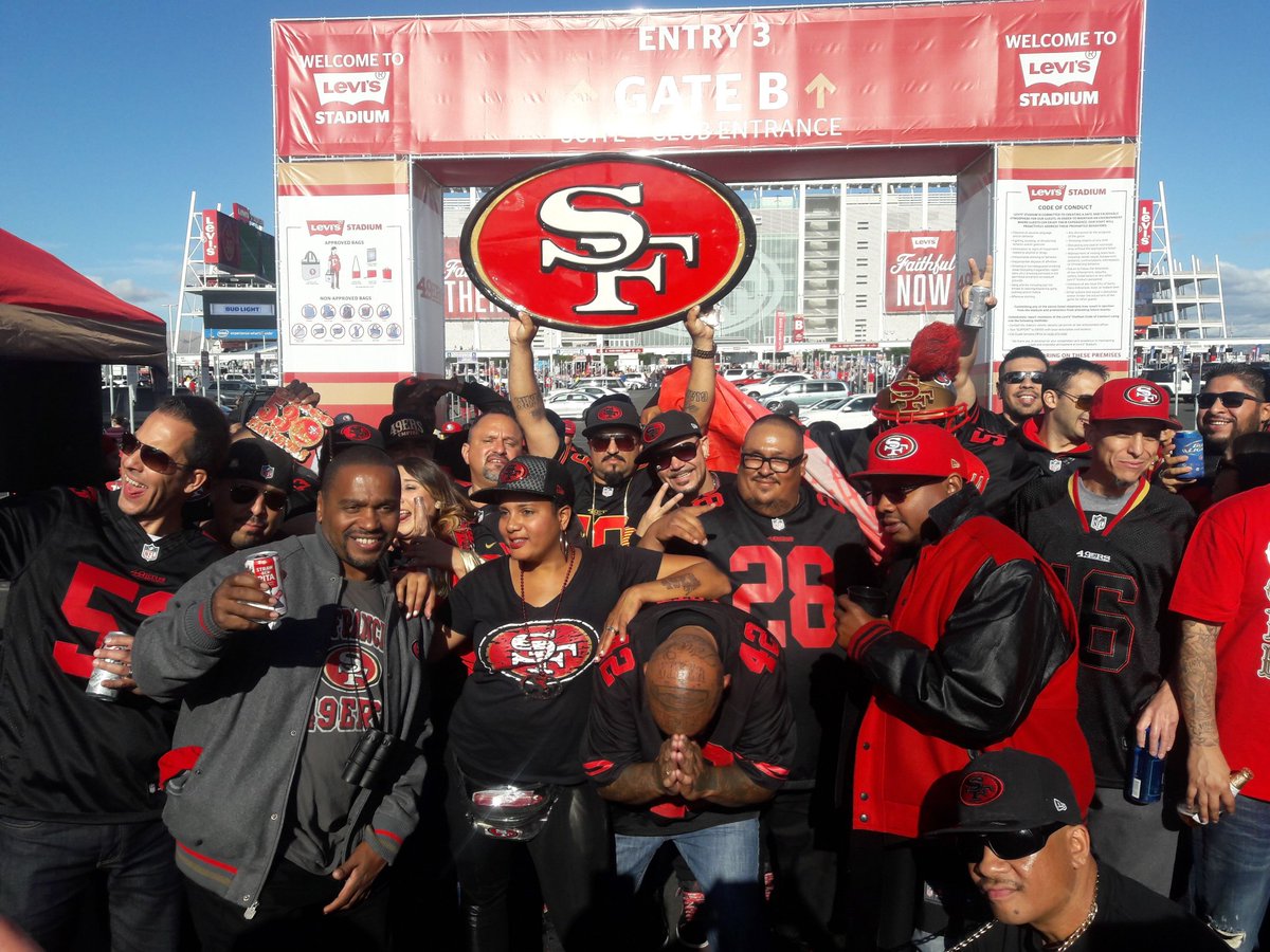 CODESOFWAR's tweet photo. 49er Family and Friends! https://t.co/oLBUUd5vkP