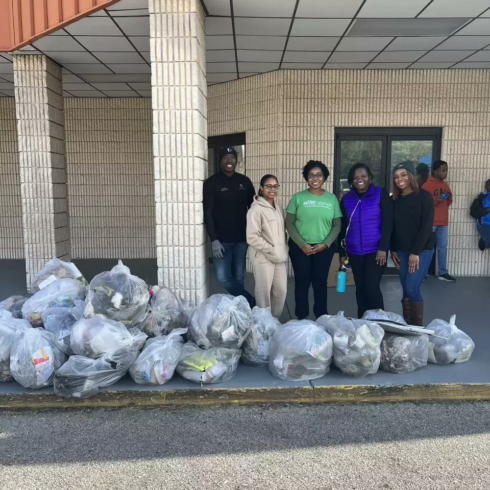 UABMHRC_YPBoard's tweet photo. Birmingham Cleanup District 1 Day of Service 

#MLKDay2023
#mlkdayofservice
#mherc
#mhercypboard https://t.co/MunAxDX2c9