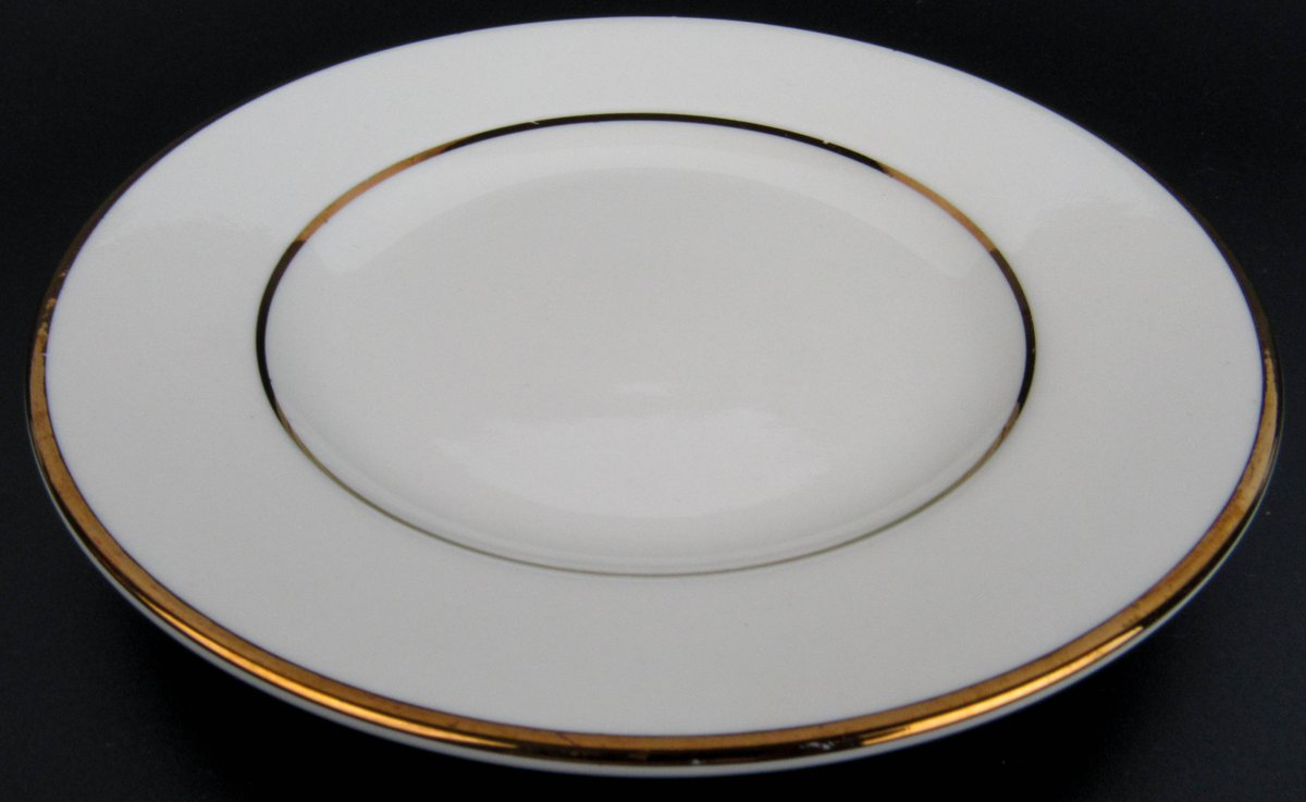 highestdeals's tweet image. Check out Homer Laughlin Bread &amp;amp; Butter Plate Bone Restaurant Ware 6" ebay.com/itm/2253576584… #eBay via @eBay 
.
#Homer #Laughlin #bread #butter #plate #dish #bone #vinage #restaurant #kitchen #eBay #FreeShipping
