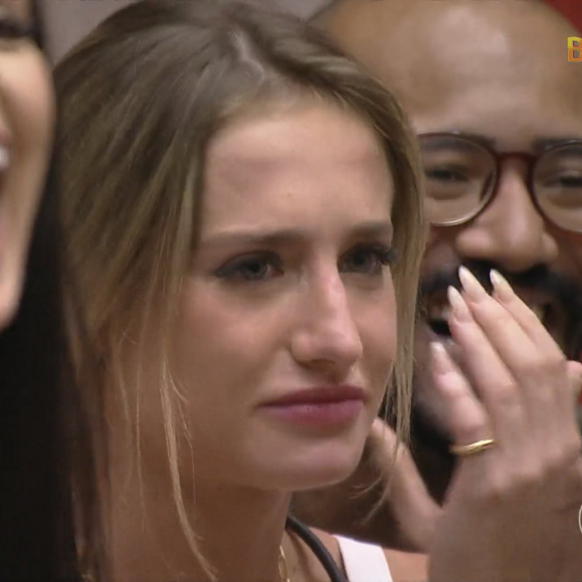 Dantinhas's tweet photo. A Bruna percebendo que o Brasil já sabe que ela e Gabriel bateram papo na DM hahaha #BBB23 https://t.co/DVCByXLopB