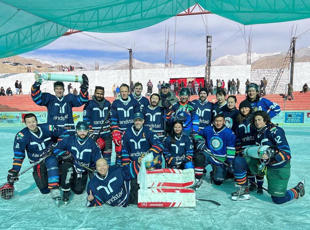 PaulDupuis_E5's tweet image. At the top of the world in Ladakh, India. This journey is about “Randstad With Heart”.  Our visits to coach and volunteer in remote villages in the Himalayas has been truly inspirational. #randstad #humanforward And we came away with the championship! 🏆