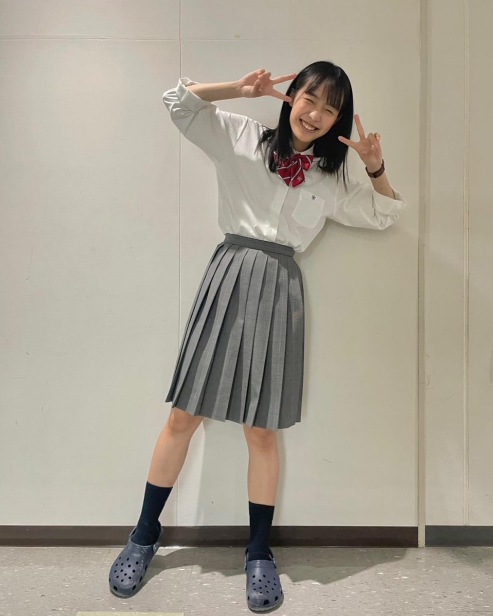 renkomai_1202's tweet photo. #フューチャーフューチャー 今夜、いよいよ最終回です！
100年後の未来は一体どうなってしまうのか…是非是非ご覧ください🤖
放送後は配信でもご覧頂けます⭐️

そして、撮影に参加してくださった生徒さんから素敵な色紙を頂きました。嬉しかったな〜🥹 https://t.co/wmESxNP1y9
