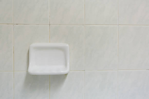 MindOfClsyhor's tweet photo. TW for bruises!
.
.
.
.

These soap dishes are the absolute devil if you fall over and knock yourself on them! Happened friday night, and it's slowly healing! https://t.co/0zjaOuArc8