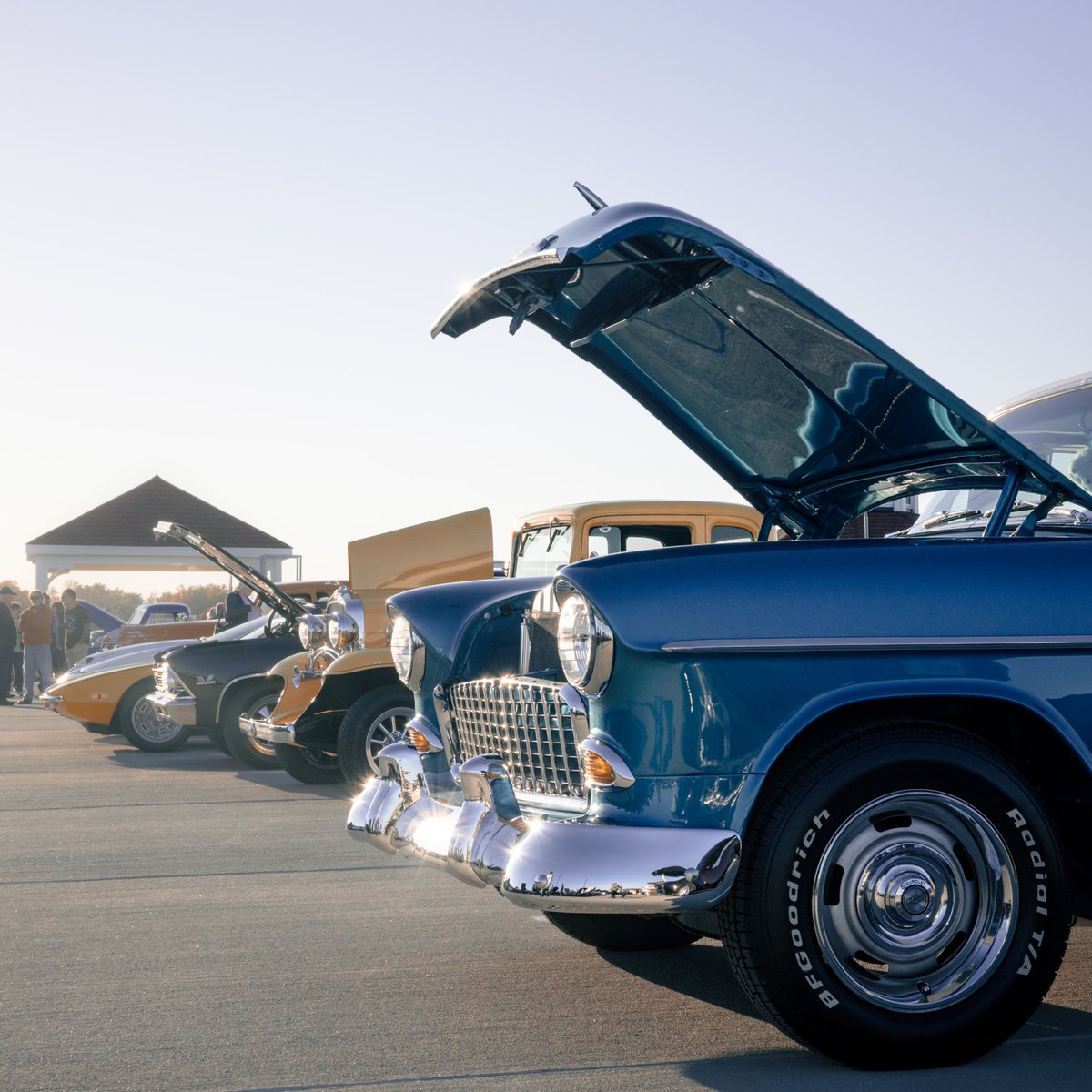 ALetifer's tweet photo. Classics.
#classiccars #griiix #ricohgriiix https://t.co/InMBk3CyUo