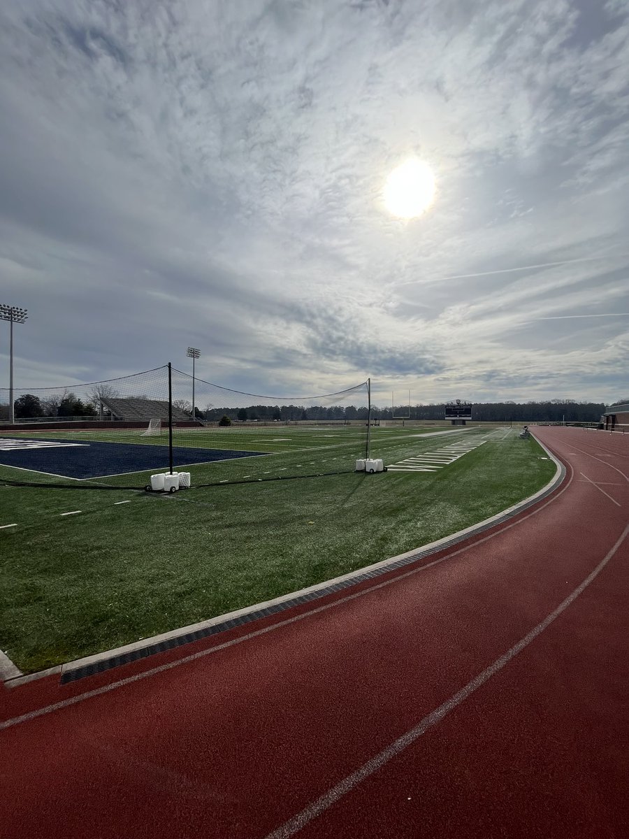 Had a great time on my visit to <a href="/BerryFootball/">Berry Football</a> today! Thank you <a href="/BCCoachK/">Tony Kunczewski</a> @CO_JWilliams11 for having me up to see this amazing campus! <a href="/LHSFBRecruits/">Loganville Football Recruits</a>