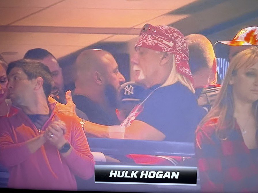 BovadaOfficial's tweet photo. Hulk Hogan is here to remind us that he’s won a world title more recently than the Cowboys https://t.co/GO5xRbuCZE