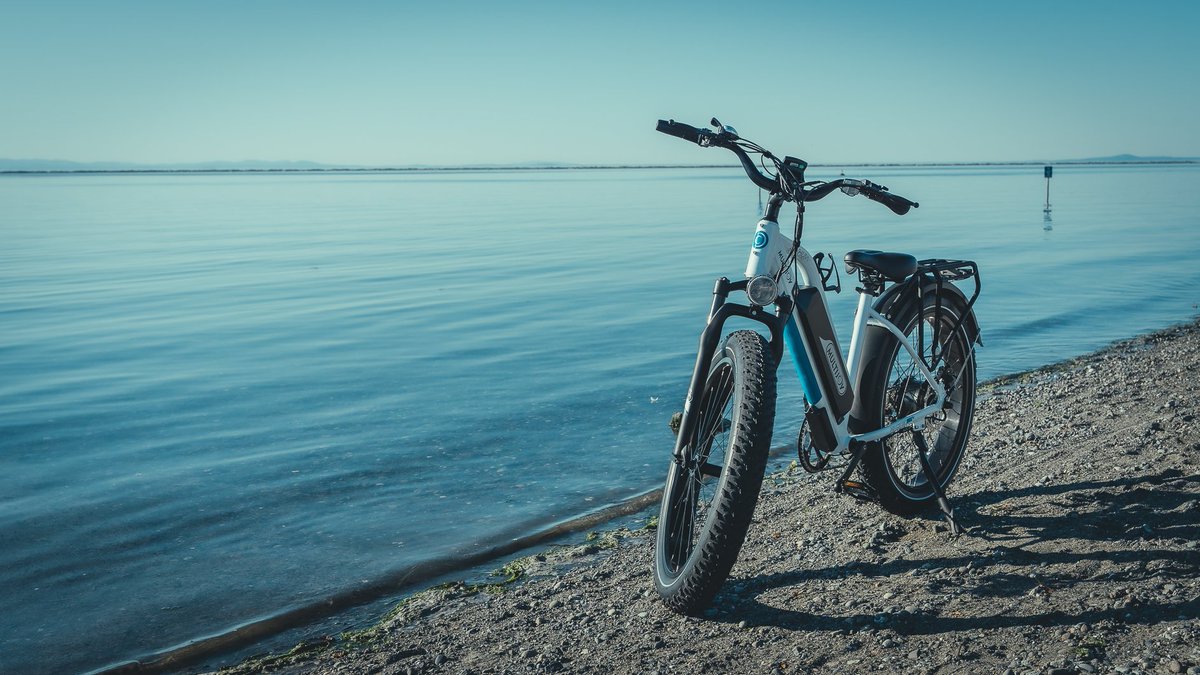 multijoycom's tweet photo. Preparing to Ride
Choose clothing that’s comfortable and appropriate for the climate. Make sure you’re not wearing anything too loose that might become entangled in the wheels or other moving parts. 

click:https://t.co/Tl2BjRoRfx. https://t.co/gHfHXVXYYK
