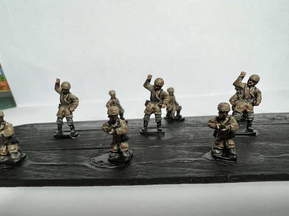 RogerAbbott20's tweet image. Painting some more Fallschirmjaeger #15mm #peterpig to provide some support options for #poorbloodyinfantry wargame rules.