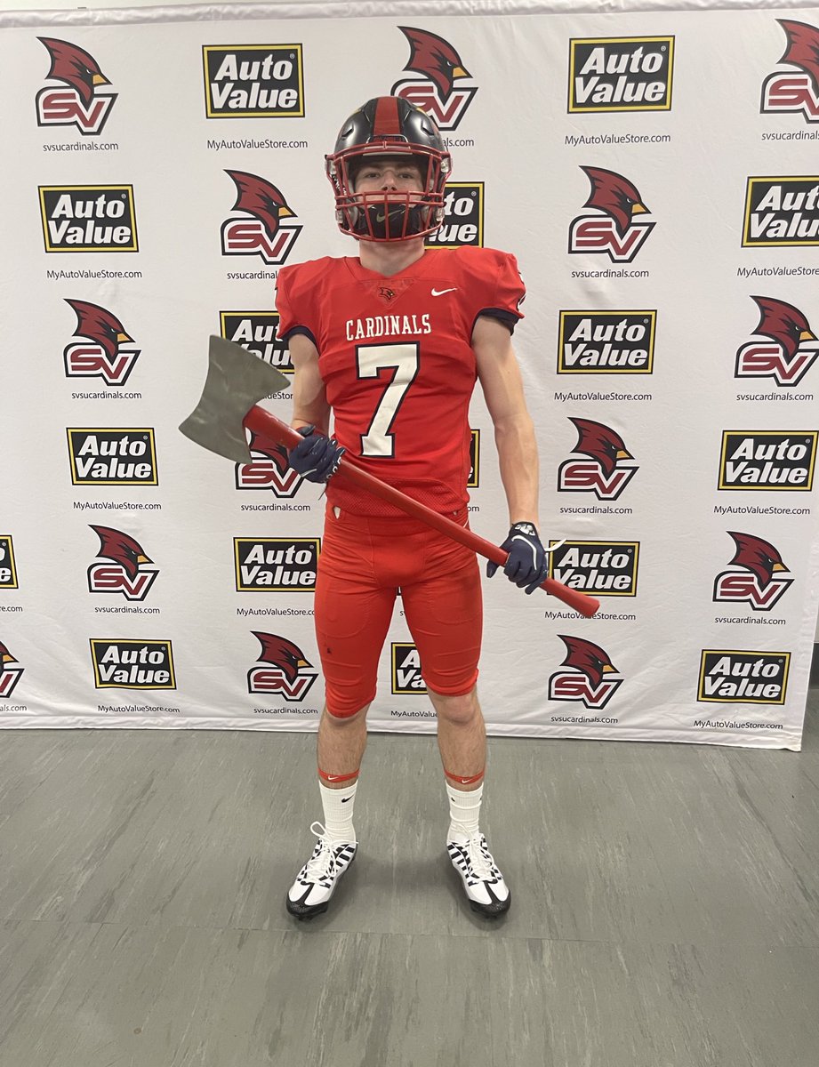 Had a great visit today at <a href="/svsu_football/">SVSU Football</a>. Thank you <a href="/CoachLaca/">Cheyne Lacanaria</a> <a href="/rbrady1313/">Ryan Brady</a> <a href="/CoachMacCarruth/">🏈Coach Mac🏆</a>!!! ❤️💙