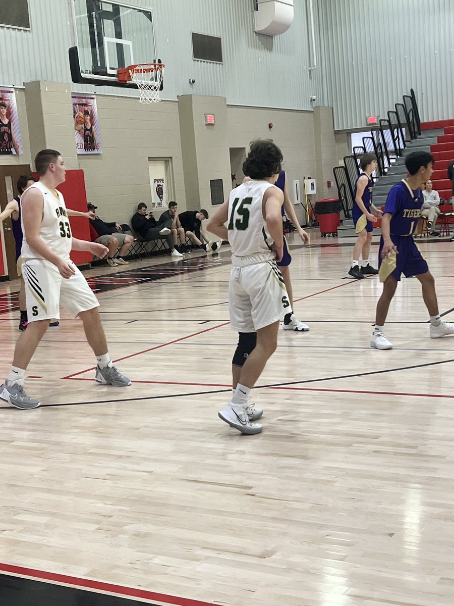byron_fricks's tweet photo. Congratulations to @SylvaniaHoops jv boys for their victory over ValleyHead in the first round of the DeKalb County Tournament today. https://t.co/fO4kiHcaVz