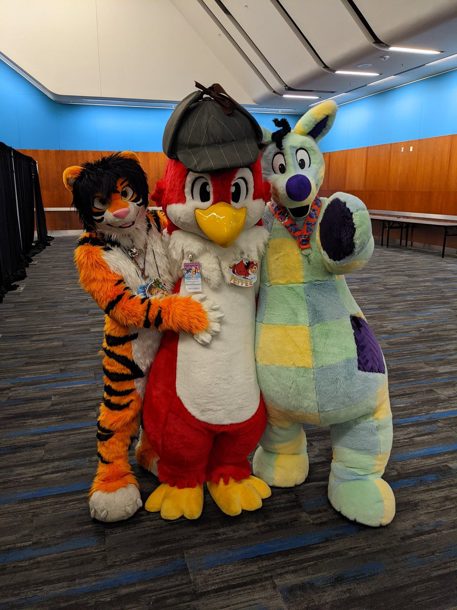 woozleplush's tweet photo. Met some great rubes...er friends at #FC2023 They fell for the old "gimme a hug" trick....gets 'em every time! https://t.co/Xs0DtHGQre