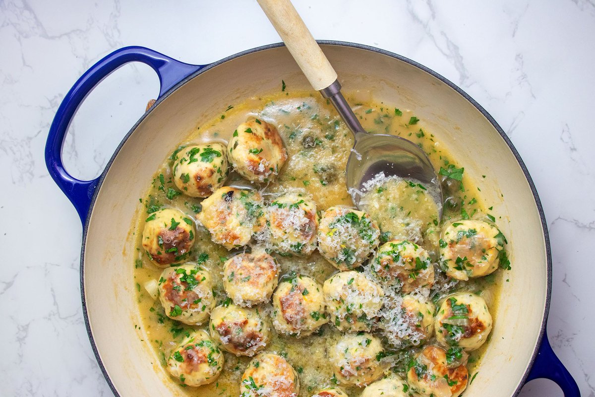 Giadzy's tweet photo. We love taking familiar Italian flavors that we love, and transforming them into something different, which is exactly what we did in these Chicken Piccata Meatballs! https://t.co/AABVDtcLAL https://t.co/sXM06GgsqB