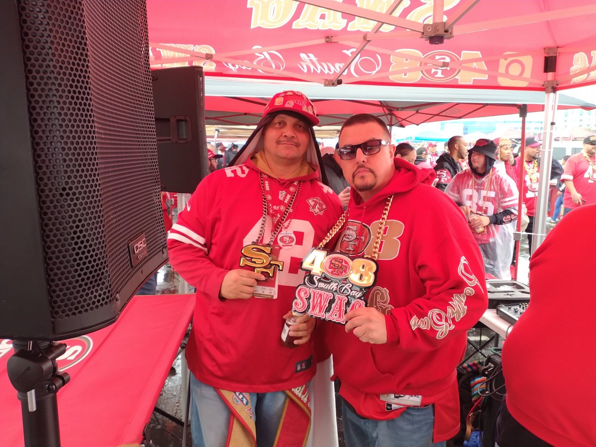 CODESOFWAR's tweet photo. BANG! BANG! NINER GANG! Celebrating with my 49er Family Rubin and Tony Wild Card 49ers vs Seahawks. https://t.co/wVaQiDa1hl