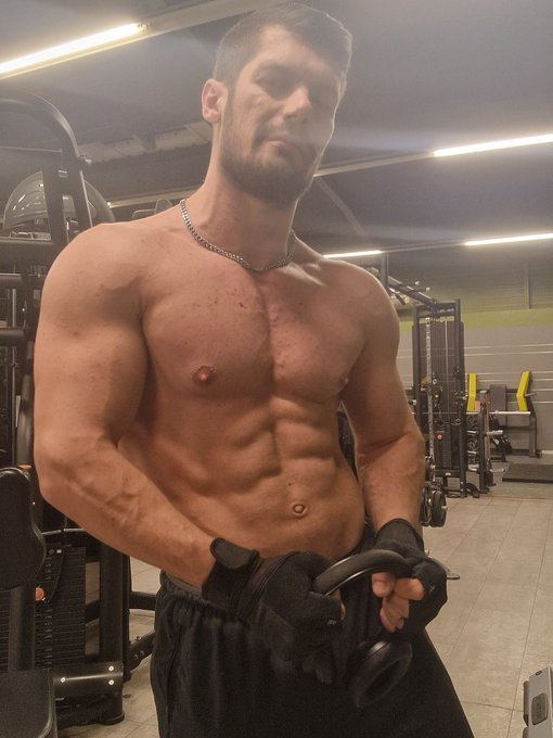 Et toi aujourd'hui  As tu fais ton entra&icirc;nement du jour https://t.co/Lvlo7Xtpif