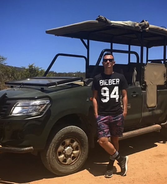 kenjikishimxto's tweet photo. se o fred desimpedidos é belieber então a minha torcida ele tem 🤙🤙🤙🤙  #Bbb23 https://t.co/Uo5ri4Q84n