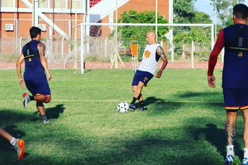 FederalSomos's tweet image. POSTALES | #CASR🔴🟡 | #Pretemporada🏃‍♂️
-En esta tarde de hoy, nuevamente el #Deca, continuó los entrenamientos de pretemporada de cara al #TorneoFederalA2023🏆⚽️ y también pensado en su cotejo vs #SanLorenzo por #CopaArgentina🇦🇷⚽️. Acá les dejo algunas imágenes del día de hoy 📸.