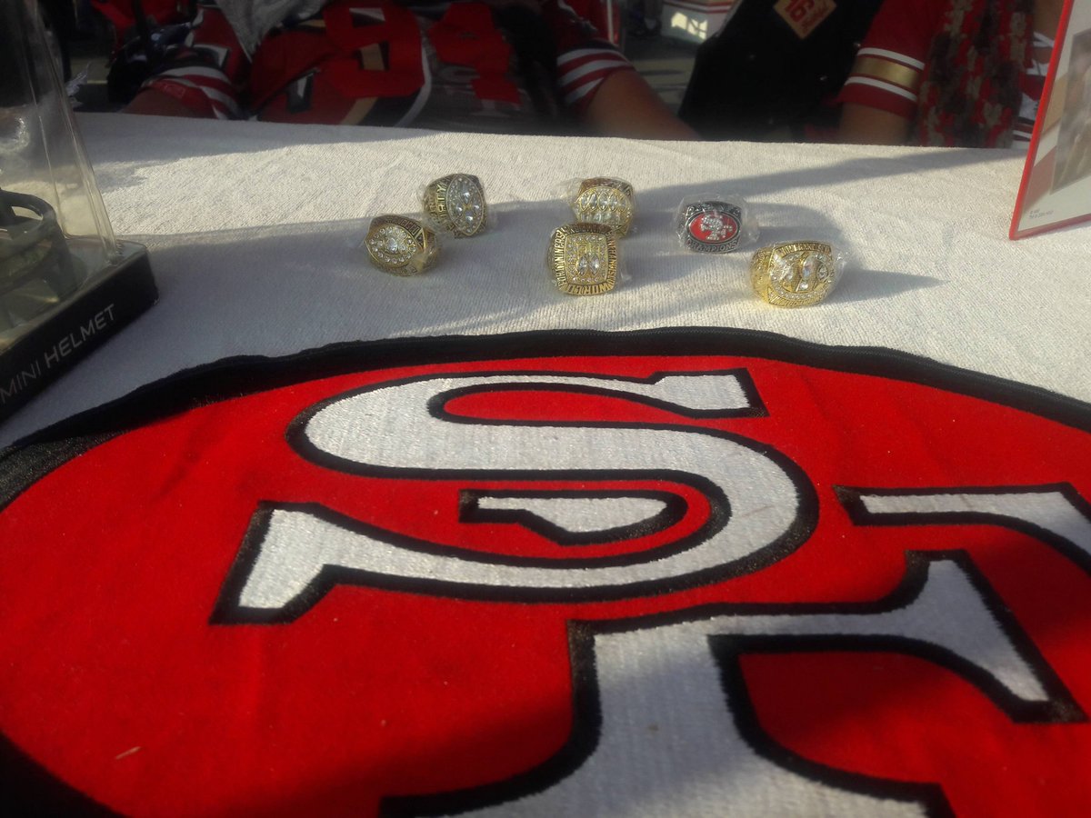 CODESOFWAR's tweet photo. 49ers Fan For Life! https://t.co/3tJZQvRlux
