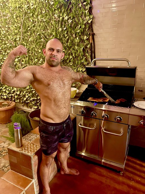 Nobody will ever convince me that grilling isn't a homoerotic act. https://t.co/7KcNKGOaIY<a href="/tag/muscle"class="tags"><span>#muscle</span></a><a href="/tag/pup"class="tags"><span>#pup</span></a><a href="/tag/gay"class="tags"><span>#gay</span></a>