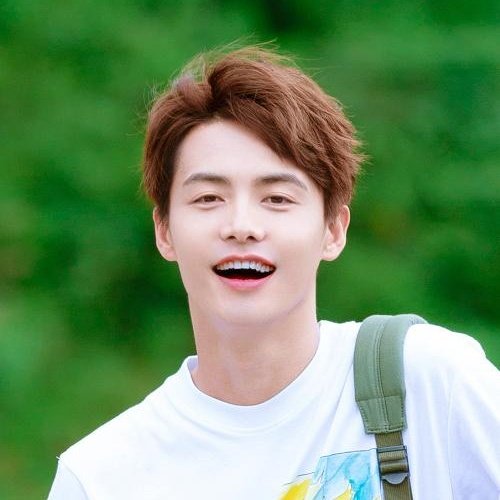 GirlNamedRobbie's tweet photo. Sugar Baby Boo 💕💕✨
#MaTianyu #马天宇 https://t.co/r91pB42hxS