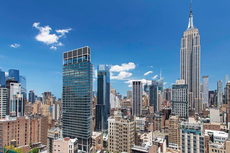 The new 50-story The @RitzCarlton New York NoMad, near Madison Square Park, is open with 219 rooms and 16 penthouse residences. #hotels #hospitality #NewNormal #construction #hotelnews #hospitalynews #hotelinsights ow.ly/NuO650Ms6qx