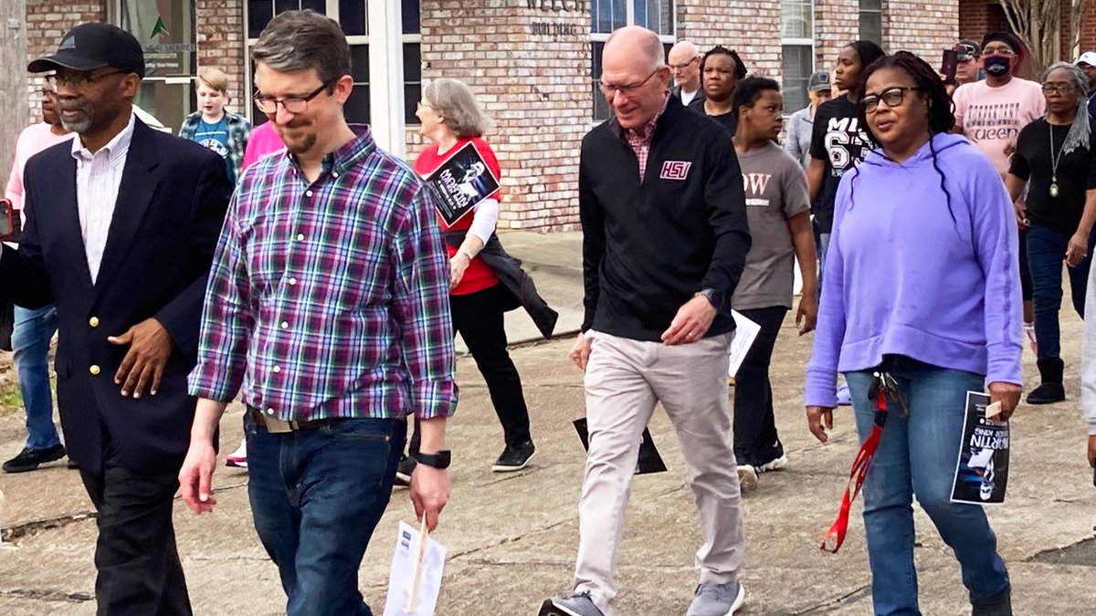HendersonStateU's tweet photo. Henderson State was happy to participate in Arkadelphia's annual Martin Luther King, Jr. parade today. https://t.co/r2wqmEXW5E