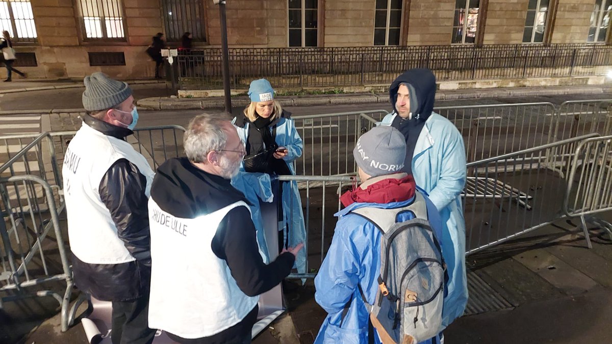 Keta_Rocu's tweet photo. Les collectifs IADE se sont symboliquement réunis devant l’Assemblée Nationale aujourd’hui, jour théorique de lecture de la PPL Rist.
Merci à @yannickneuder pour son soutien dans la reconnaissance du statuaire des Infirmiers Anesthésistes.
Le combat continu !
IADE=AMPA
@FrcsBraun https://t.co/D7RtbDbzYx