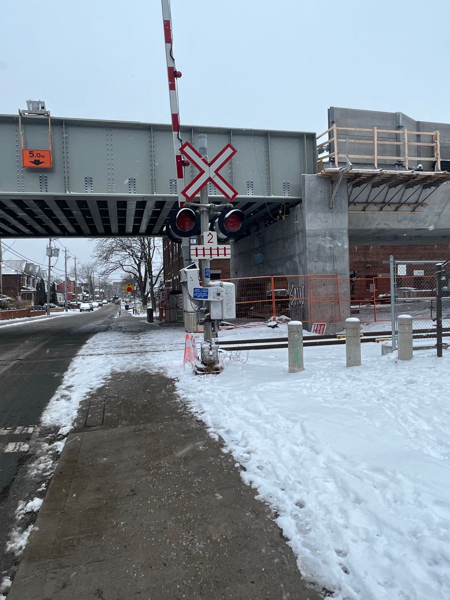TrewickAndy's tweet photo. The end of a busy trip to Toronto visited our #davenport project. The site is preparing for their major train switch next month. Had some great conversations and meetings with the new Canadian Construction Safety council this week. And also saw our new Toronto office! https://t.co/te8R1bUWDc