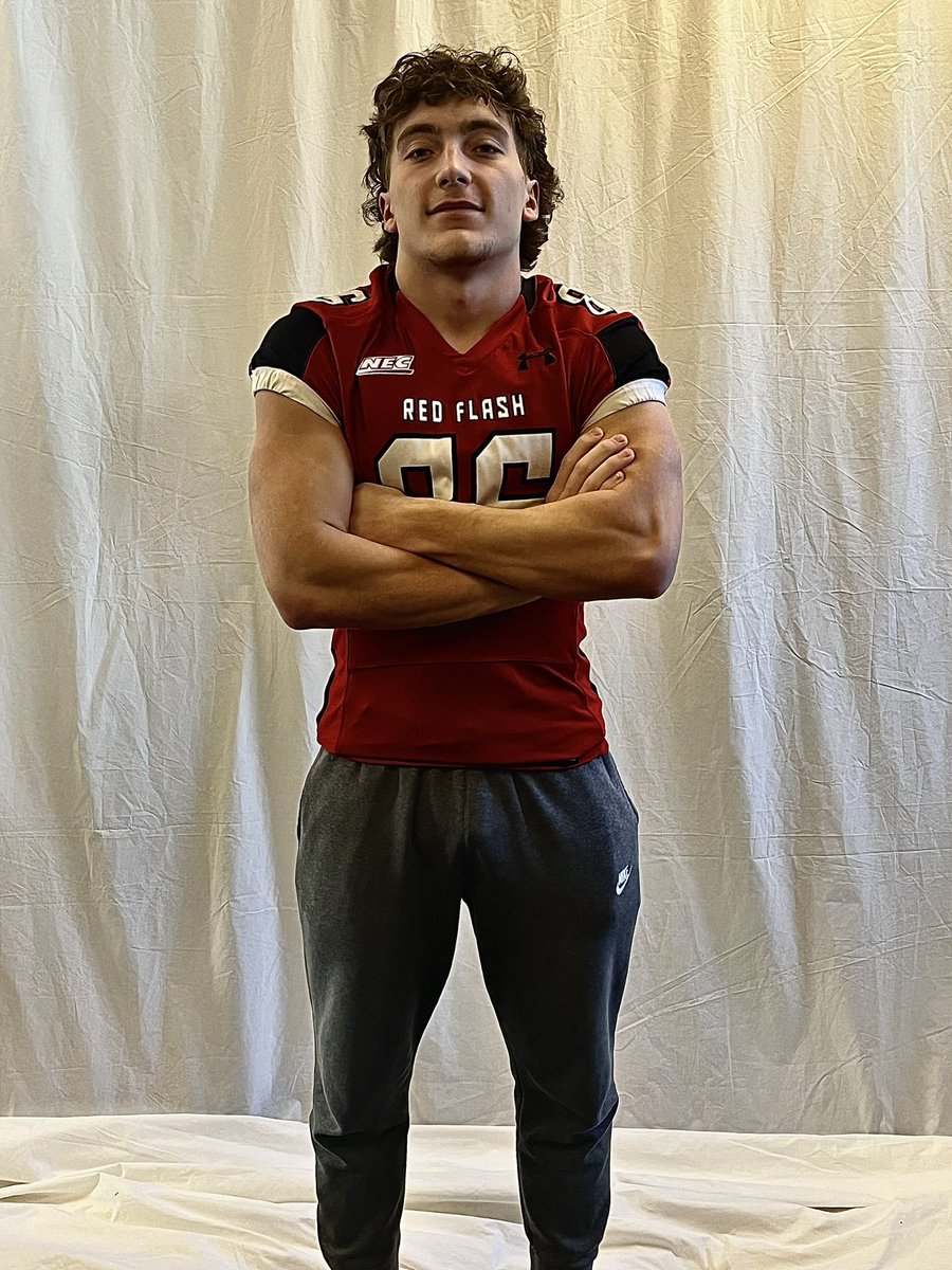 WattKahlen's tweet photo. #AGTG After a great visit and conversation with both the football and track programs, I am blessed to have received an offer to play football or do track at the division 1 level.
@CoachBWright @CoachBruniSFU https://t.co/epDmkTlMnp