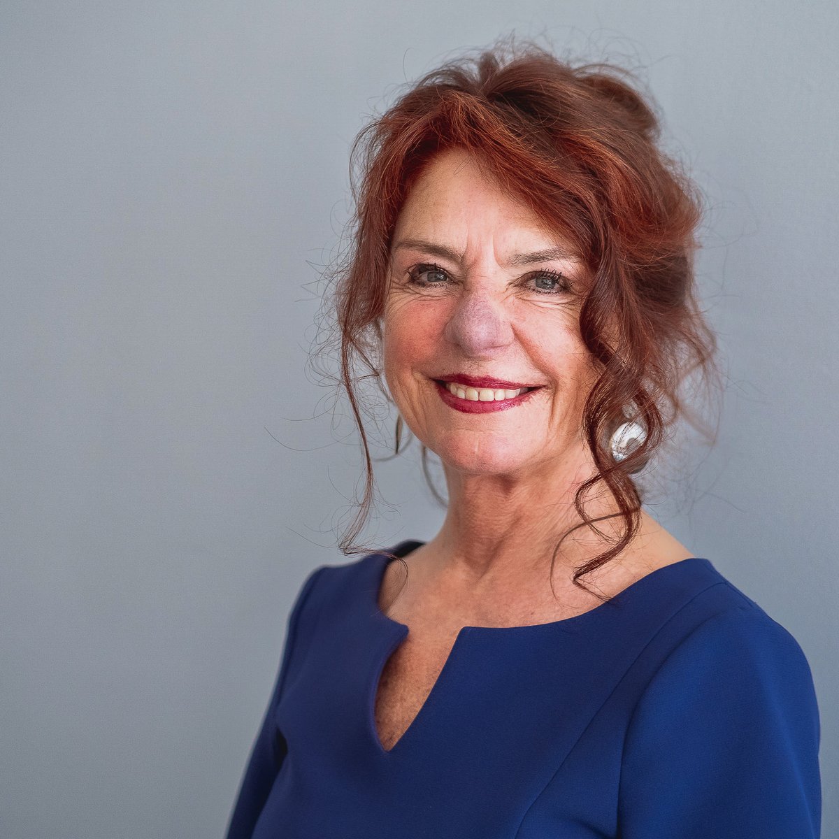 MathildeStam's tweet image. Met veel plezier ben ik sinds vandaag Member of SER Topvrouwen. Ik draag graag mijn steentje bij aan de professionele ontwikkeling van andere vrouwen die door willen stromen naar topposities. #SERTopvrouwen.