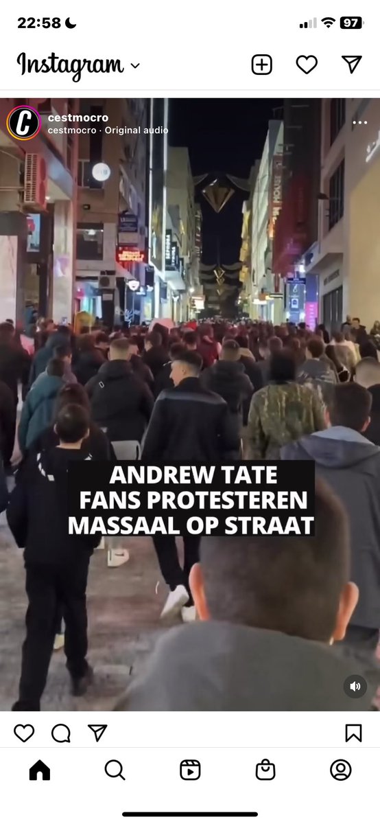 sommige mensen zijn zo desperate smh schaam jullie hahahahah