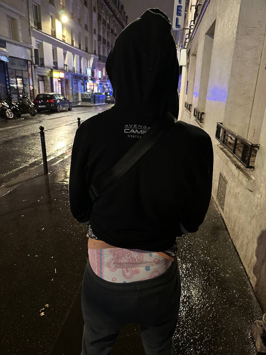 PupHound's tweet photo. @TweakPup Never jokes when we go out, he dared put me in diapers to go out just because I messed a little with him >~< https://t.co/ltsOkUoE90
