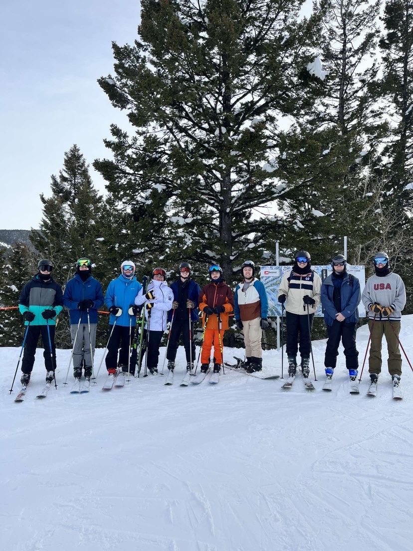 USUSigEp's tweet photo. Want another reason to #RushSigEp this spring at Utah State?... You get to carve some slopes with your brothers! 

#sigeputahalpha #RushSigEp #beavermountain https://t.co/F76xbIwkhl