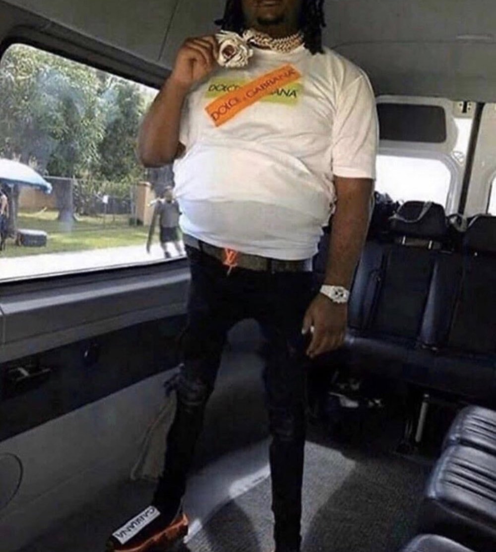 starrylees's tweet photo. nct walking around atlanta like https://t.co/zpkWH6fU6A