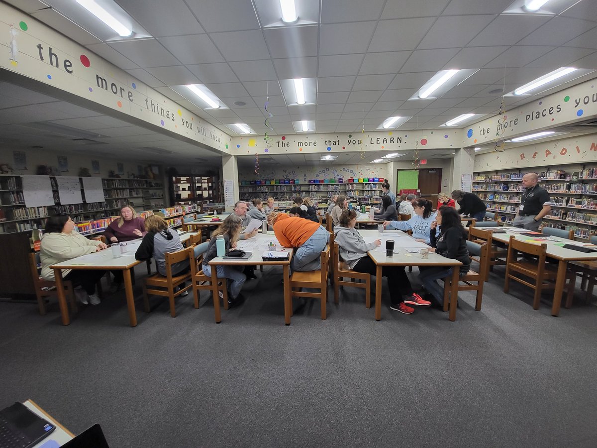 tkane627's tweet photo. There were some amazing things happening during PD in the Elementary today. Proud of the conversations and work done by our staff! #reedsvillesd https://t.co/h73auQ1vIg