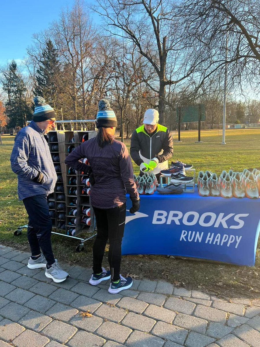 At the Unity Run hosted by <a href="/fleetfeetmtc/">Fleetfeetmontclair</a> with <a href="/BlackMenRun/">Black Men Run</a> and <a href="/brooksrunning/">Brooks Running 💙</a>. Yes, I'm wearing new Glycerins, but it's still tempting to look at new shoes. #togetherwemove