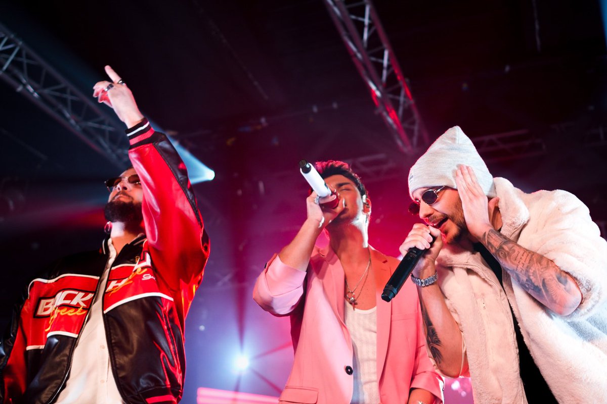 Anoche disfrutamos mucho de ti Barcelona, gracias hermano porque lo tuyo fue de otro nivel <a href="/AbrahamMateo/">Abraham Mateo</a> 🤙🏼✨👽
