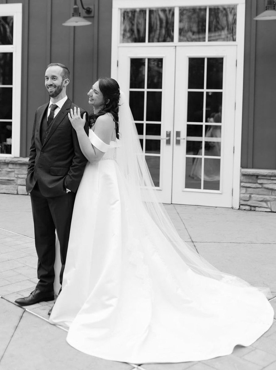 CoutureFiore's tweet photo. Make your wedding more special by having these moments incorporated into your big day. 😊https://t.co/EeFbFzRvgQ

#wedding #bridetobe https://t.co/n2ETF8RrK4