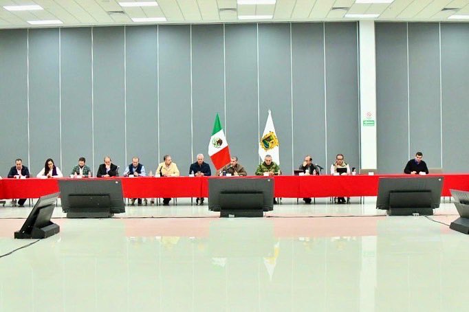 Hoy en reunión de subcomité técnico trabajamos junto con el Gobernador <a href="/mrikelme/">Miguel Riquelme</a> en la revisión de avances y análisis de indicadores en salud, economía y seguridad de #Coahuila y la #RegiónLaguna.

Con trabajo coordinado en beneficio de la ciudadanía, #TorreónSiemprePuede.
