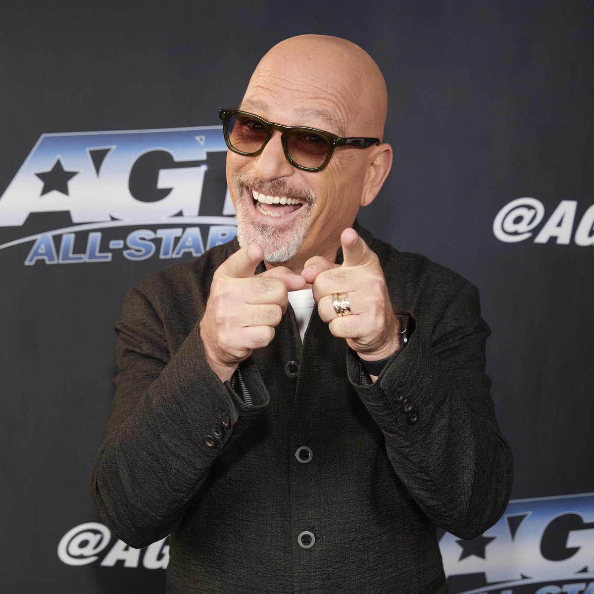 howiemandel's tweet photo. If you’re seeing this, you’re a #FANdel https://t.co/xZ26POlMGV