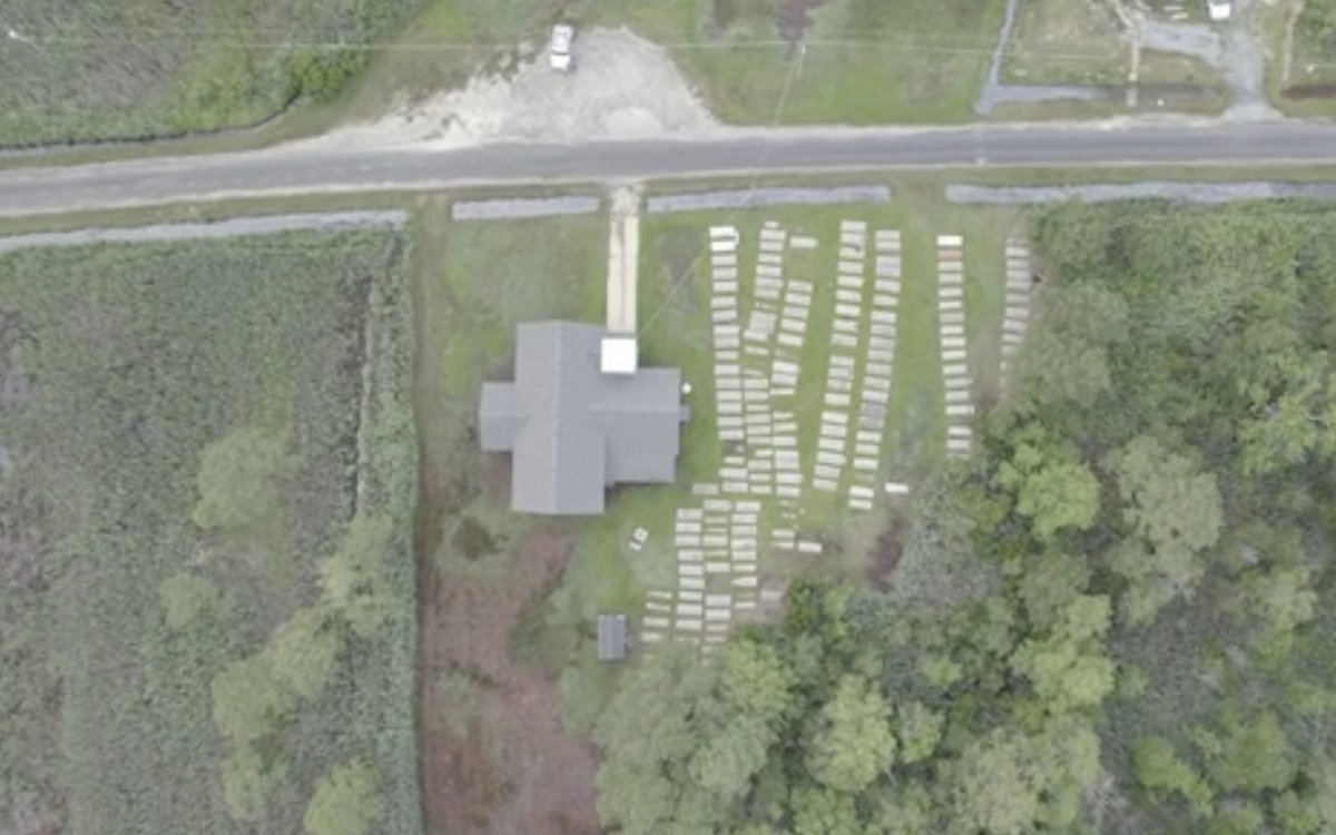 Drone shot from #erodinghistory trailer. Thanks for donations. This film is one of my proudest moments. The other is when I Heisman-ed the drone from a tree behind a plantation. Screening it at <a href="/SenatorTheatre/">The Senator Theatre</a> with <a href="/LoyolaMaryland/">Loyola University Maryland</a>. <a href="/achungphoto/">André Chung</a> directs!
gofundme.com/f/help-us-make…
