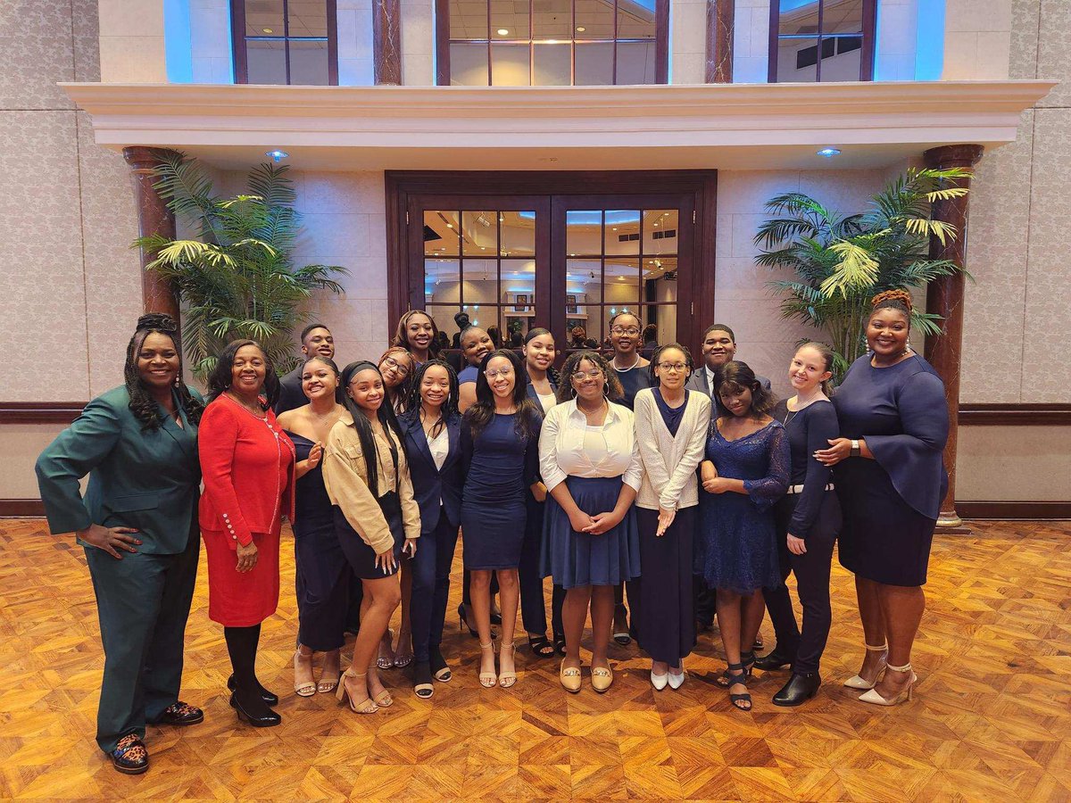 DHS Gold Team tweet media