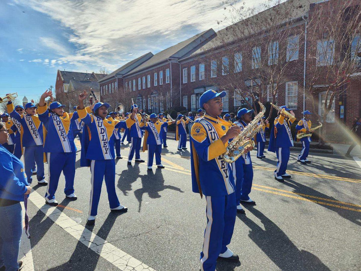 DHS Gold Team tweet media