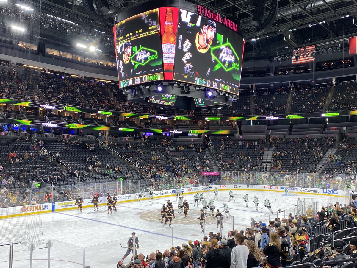 EricTheros's tweet photo. Go Knights, Go! Let’s do ‘dis! 🤘#VGK #Vegasborn https://t.co/PPEyF6tssN