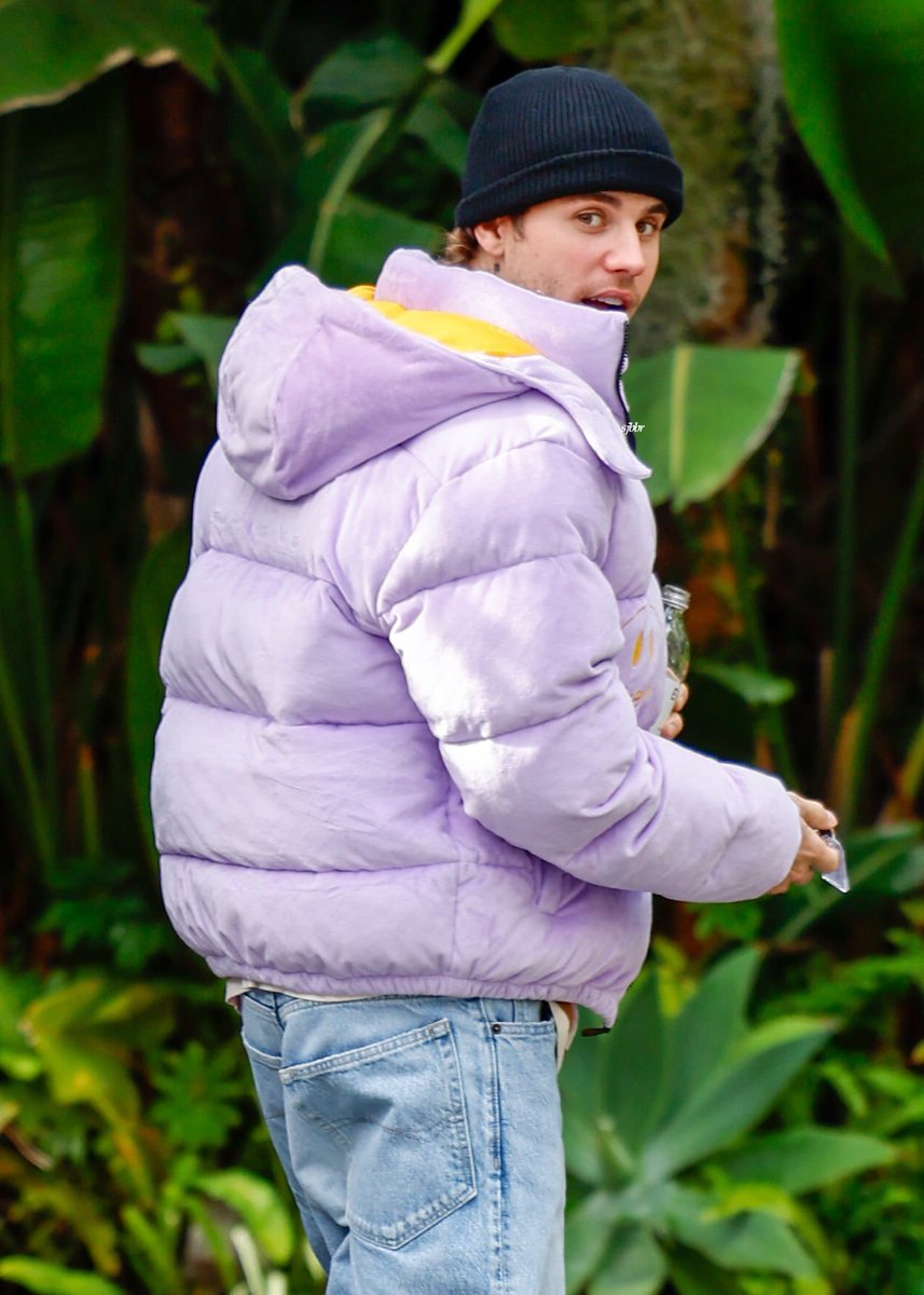 bieberguatex's tweet photo. 📸| ENERO 16: Justin llegando a un estudio en Los Ángeles, California. https://t.co/CU0XndbNx4