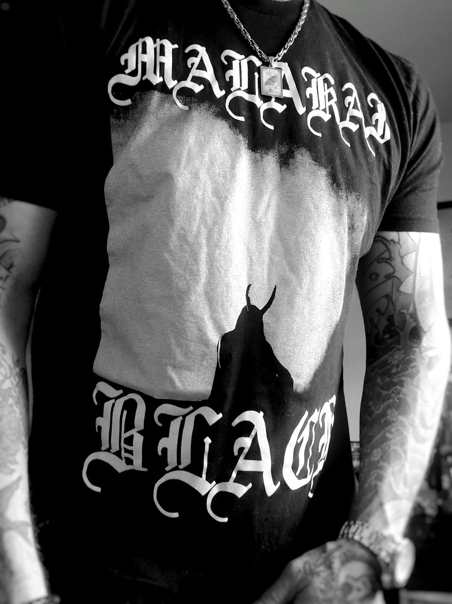 ScarboroughTWTC's tweet photo. 🗡 @BlxckmassCrew 
@dazprospect makes cool shit.
#HouseOfBlack #MalakaiBlack #BlxckmassClothing
https://t.co/kLC4uwp07n https://t.co/gcrIQ3tgcu