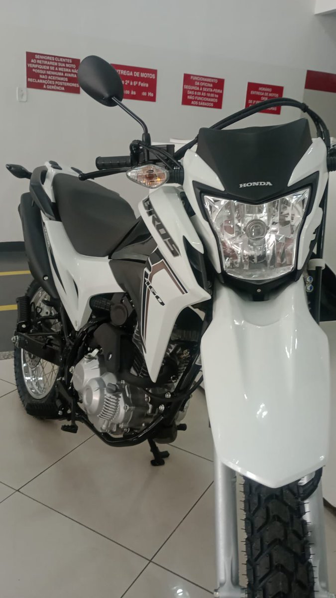 thaisamart's tweet photo. BOA NOITE*
FURTARAM A NOSSA MOTO NO ATERRO DO FLAMENGO HOJE, A ÚLTIMA LOCALIZAÇÃO FOI NA RUA SR DO BONFIM, SÃO JOÃO DE MERITI, MOTO UTILIZADA PARA TRABALHO!! ( estava sem placa) se alguém souber de algo entrar em contato.  @iurysantttos https://t.co/NY60qfdxMs
