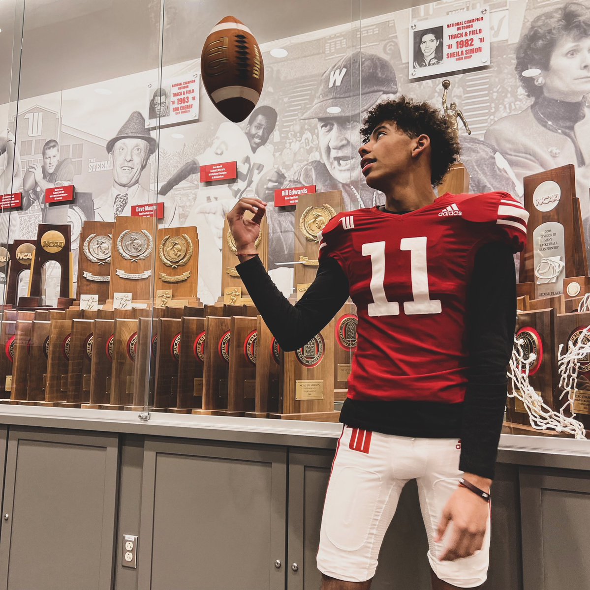 Demis Salivaras tweet media