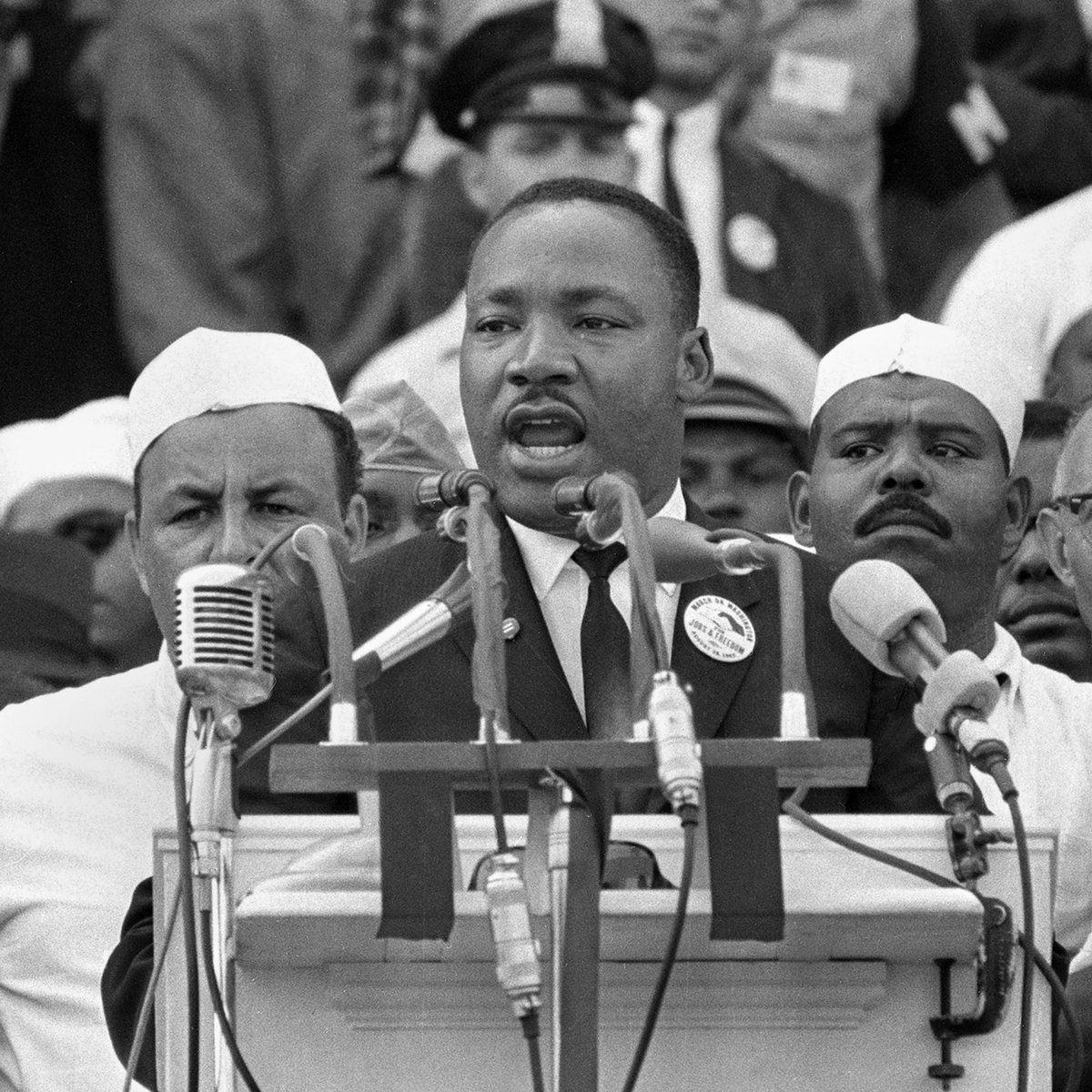 Very few humans have made such an impact on the world #HappyMLKDay “never forget to dream, even when others won’t let you” 🇺🇸