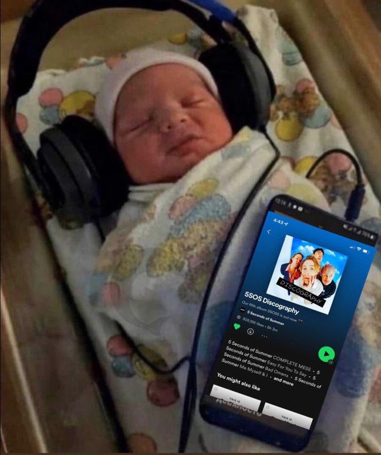baby_bluebri's tweet photo. me raising my kid right from day 1 https://t.co/6thradWpJH